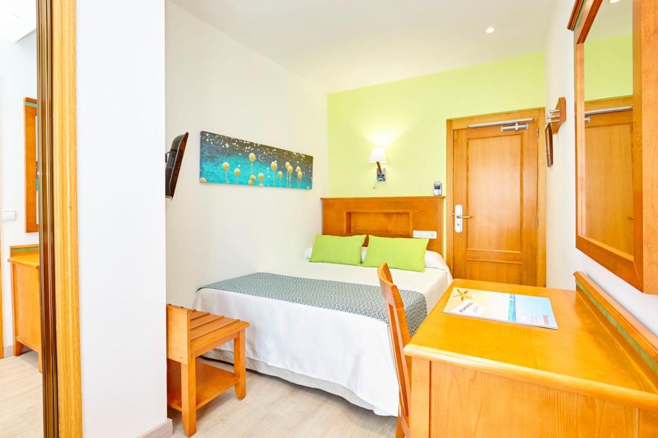 Universal Hotel Laguna Canyamel  Buitenkant foto