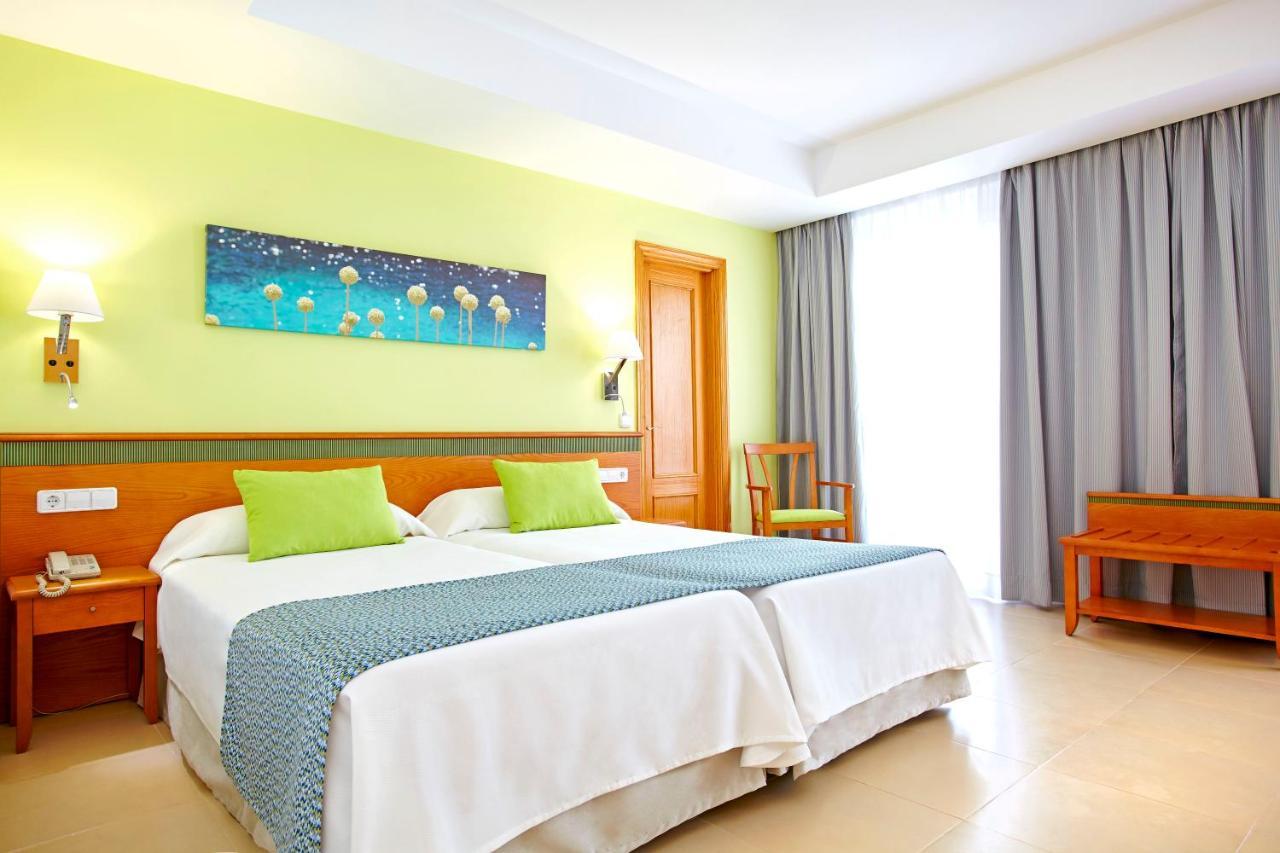 Universal Hotel Laguna Canyamel  Buitenkant foto